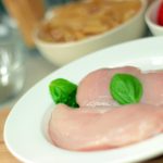 calories in chicken breast fillet